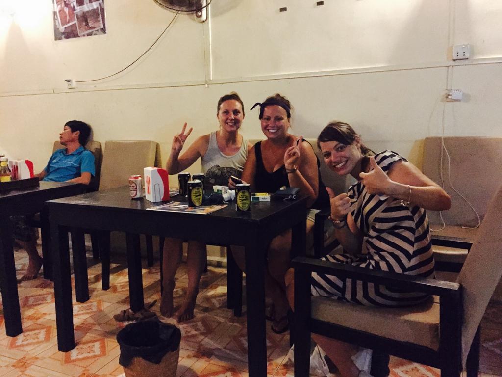 The Happy House Vandrehjem Phnom Penh Eksteriør billede